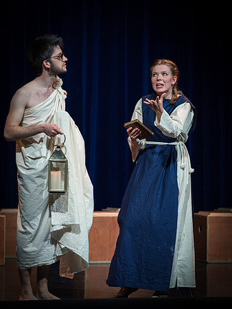 Les Petits Dieux - Comedia Dell ESSEC - 2036