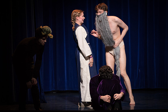 Les Petits Dieux - Comedia Dell ESSEC - 2051