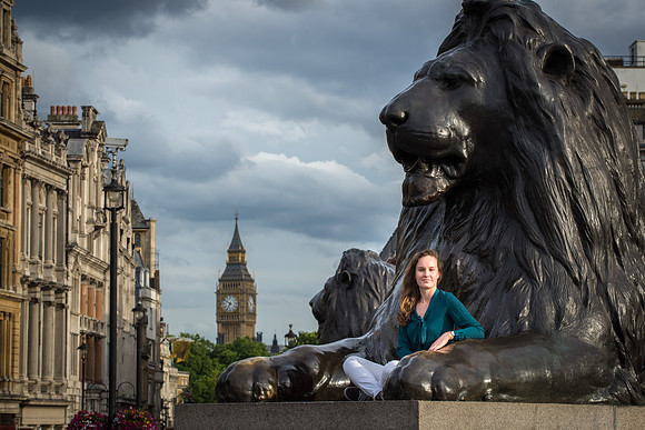 Eva settles in London