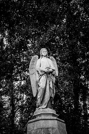 Highgate cemetery, London