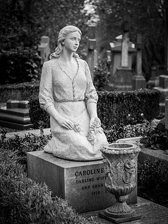 Highgate cemetery, London