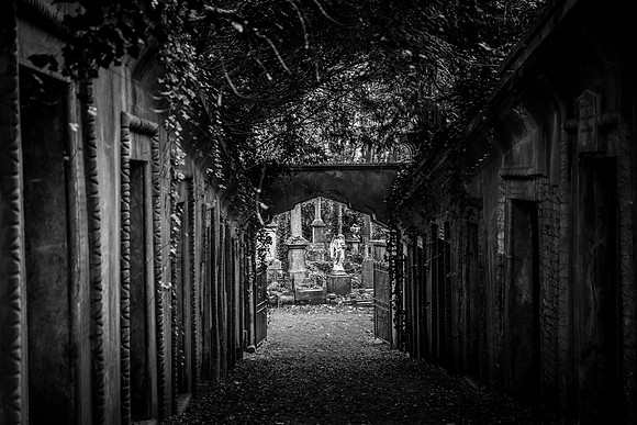 Highgate cemetery, London