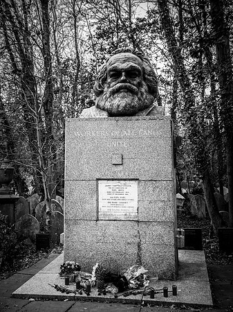 Highgate cemetery, London