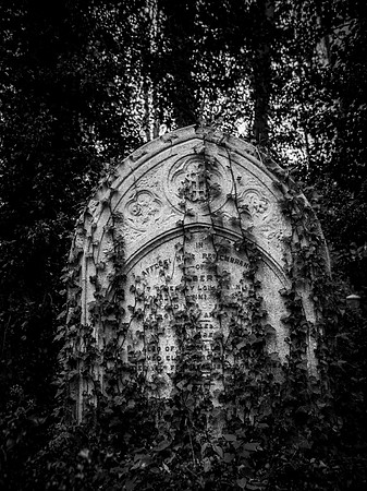 Highgate cemetery, London