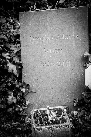 Highgate cemetery, London