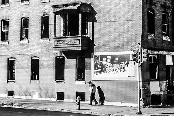"Forget About the Rest" in West Philadelphia  •  "Oubliez tout le reste" à Philadelphie
